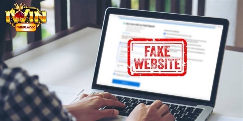 Kiểm tra link truy cập để tránh web fake