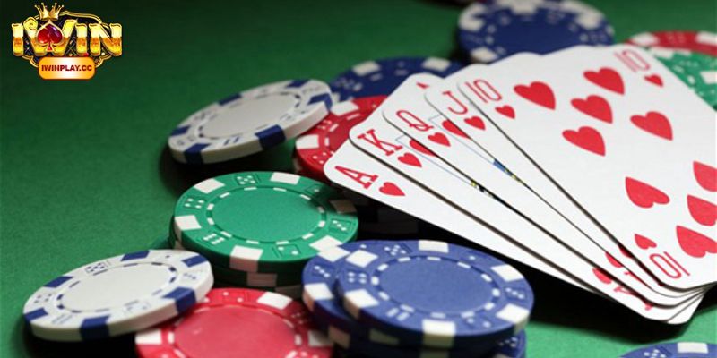 Những kinh nghiệm khi chơi bài Poker là gì?